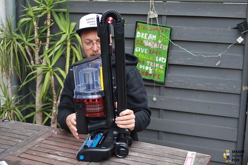 You can see the Shark Anti Hair Wrap Flexology with the suction tube bent.